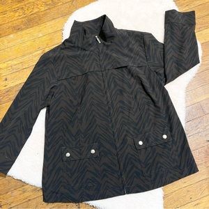 Zenergy by Chicos printed light weight full zip jacket size 0 (size small)
